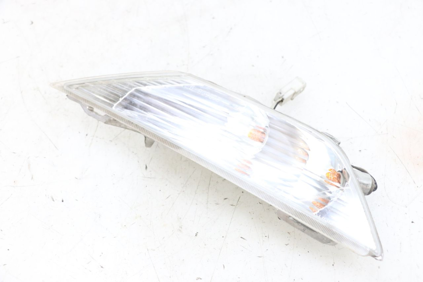 photo de VOORSTE RECHTER KNIPPERLICHT PIAGGIO X8 125 (2004 - 2007) - Hoofdaanzicht