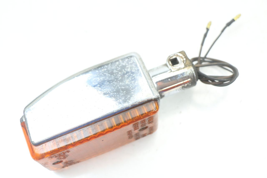 photo de VOORSTE RECHTER KNIPPERLICHT YAMAHA XJ F 900 (1983 - 1994) - Zoom op gebruiksstaat