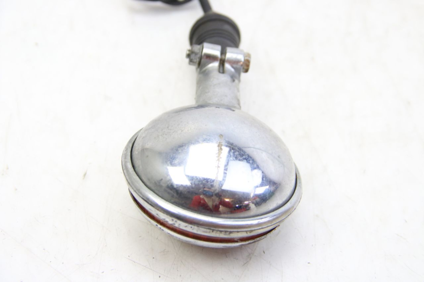 photo de VOORSTE RECHTER KNIPPERLICHT YAMAHA XV VIRAGO 750 (1984 - 1998) - Bevestigingspunten