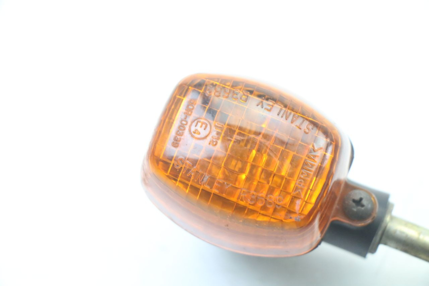 photo de VOORSTE RECHTER KNIPPERLICHT YAMAHA SR 125 (1982 - 2003) - Zoom op gebruiksstaat