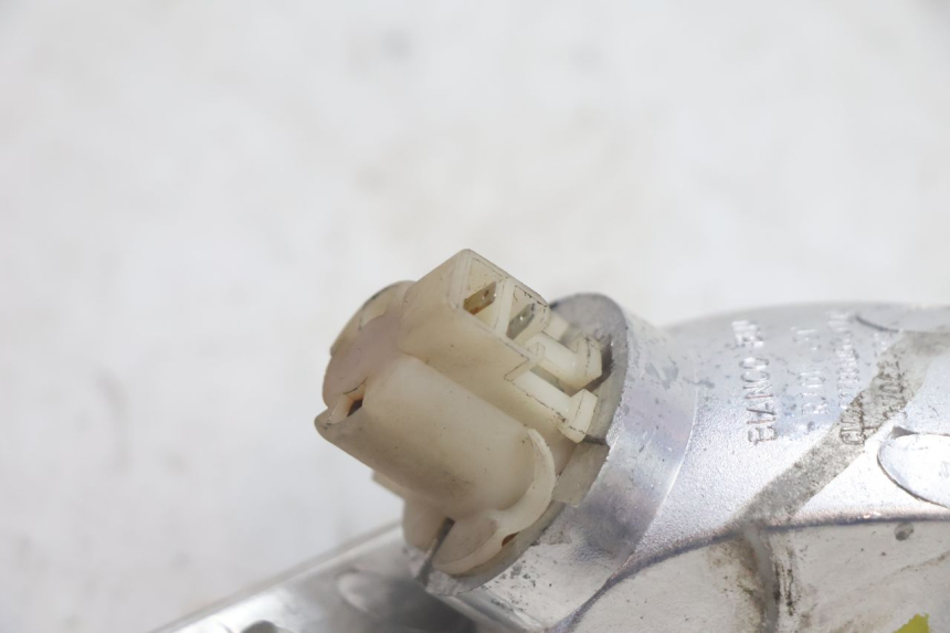 photo de RECHTS VOOR KNIPPERLICHT PIAGGIO ZIP IGET 4T 50 (2021 - 2023) - Bevestigingspunten