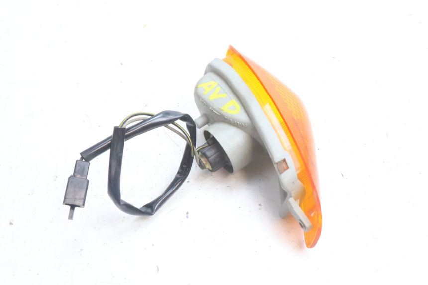 photo de VOORSTE RECHTER KNIPPERLICHT KAWASAKI ZZR 600 (1995 - 2004) - Overzicht