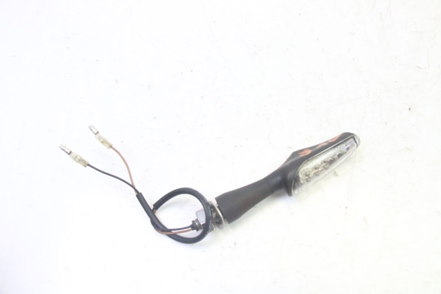 photo de VOORSTE LINKER RICHTINGAANWIJZER QUADRO 4 4D 350 (2015 - 2018) - Zoom op gebruiksstaat