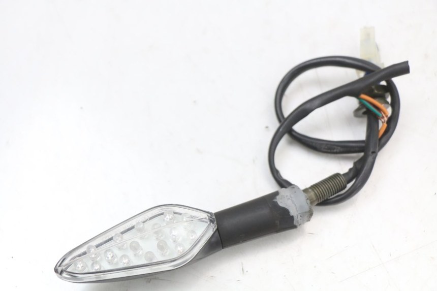 photo de VOORSTE LINKER KNIPPERLICHT E-MAX 80L 1 (2011 - 2014) - Hoofdaanzicht