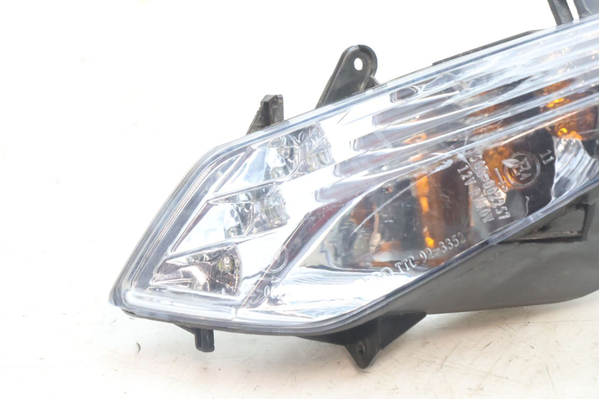 photo de VOORSTE LINKER KNIPPERLICHT KYMCO AGILITY 16+ 4T 50 (2018 - 2023) - Detail van het onderdeel