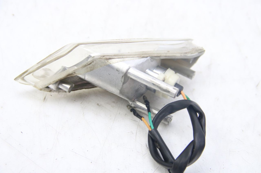 photo de VOORSTE LINKER KNIPPERLICHT KYMCO AGILITY 4T 50 (2005 - 2018) - Zoom op gebruiksstaat