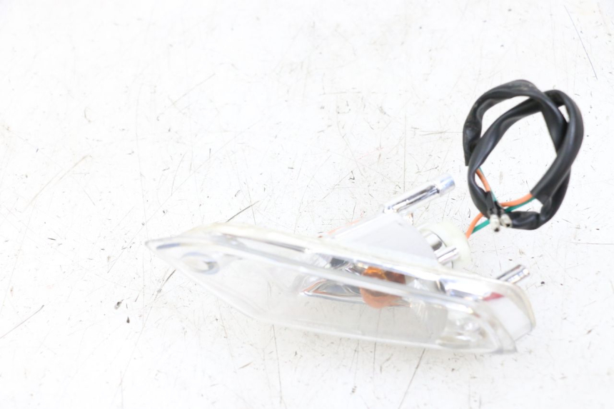 photo de VOORSTE LINKER KNIPPERLICHT KYMCO AGILITY 4T 50 (2018 - 2022) - Detail van het onderdeel