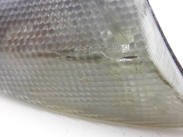 photo de VOORSTE LINKER KNIPPERLICHT APRILIA LEONARDO ST 250 (2002 - 2005) - Detail van het onderdeel