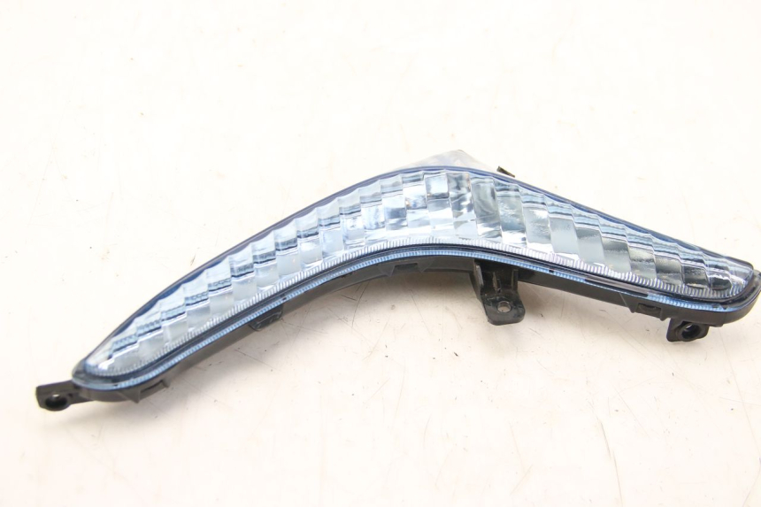 photo de VOORSTE LINKER KNIPPERLICHT ECCITY ARTELEC 670 1 (2013 - 2017) - Detail van het onderdeel