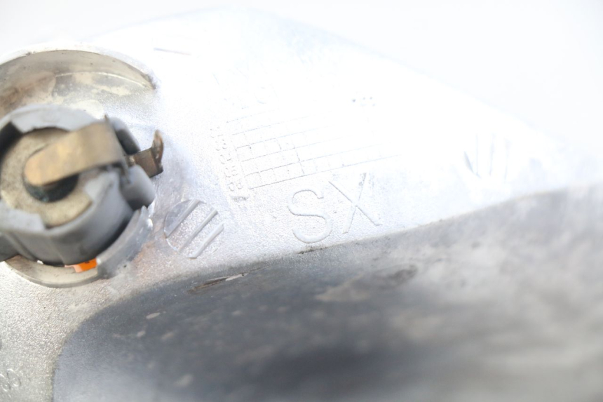 photo de VOORSTE LINKER KNIPPERLICHT APRILIA ATLANTIC 500 (2002 - 2003) - Detail van het onderdeel