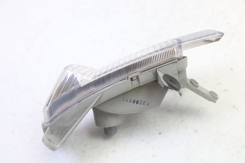 photo de VOORSTE LINKER KNIPPERLICHT SUZUKI BURGMAN 125 (2007 - 2014) - Bevestigingspunten