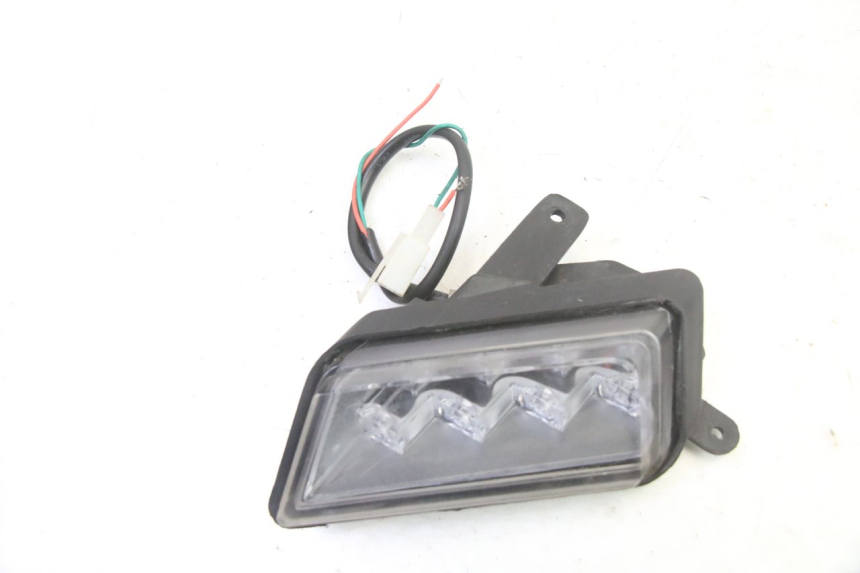 photo de VOORSTE LINKER KNIPPERLICHT ORCAL CAVARO 4T 50 (2019 - 2023) - Zoom op gebruiksstaat