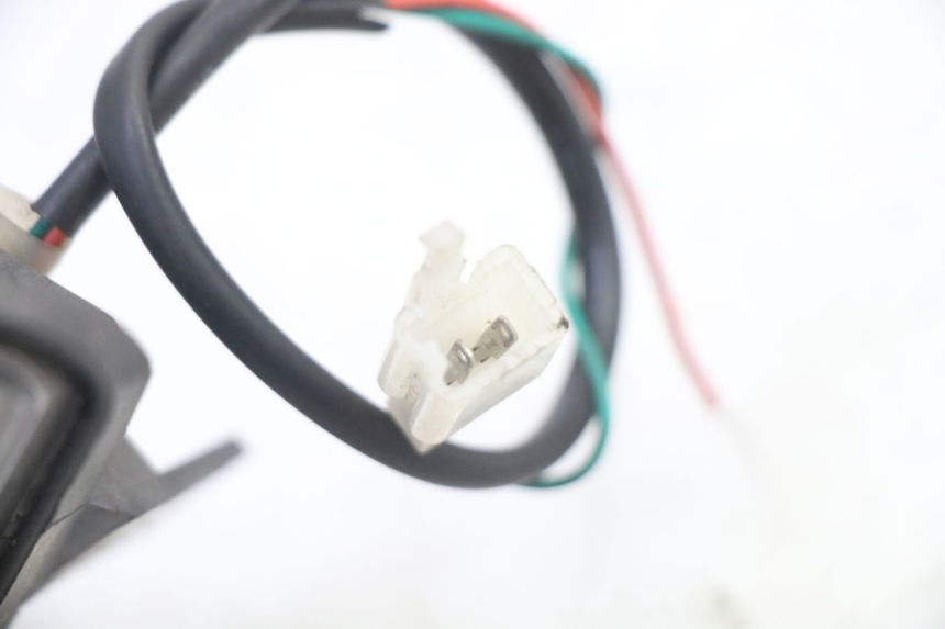 photo de VOORSTE LINKER KNIPPERLICHT ORCAL CAVARO 4T 50 (2019 - 2023) - Staat van het oppervlak