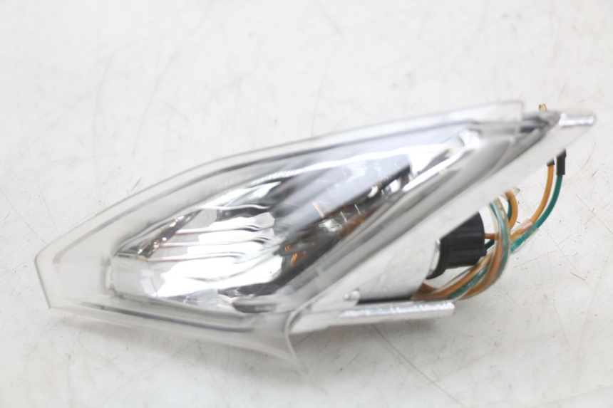 photo de VOORSTE LINKER KNIPPERLICHT SYM CROX 4T 50 (2016 - 2023) - Zoom op gebruiksstaat