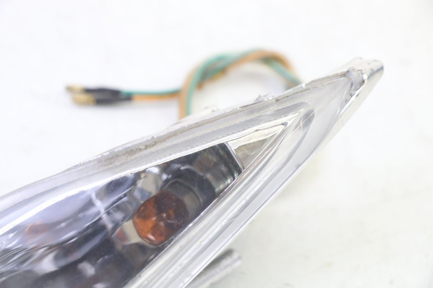 photo de VOORSTE LINKER KNIPPERLICHT SYM CROX 4T 50 (2016 - 2023) - Zoom op gebruiksstaat