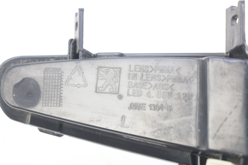 photo de VOORSTE LINKER KNIPPERLICHT PEUGEOT DJANGO 2T 50 (2014 - 2019) - Detail van het onderdeel