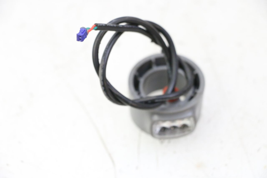 photo de VOORSTE LINKER KNIPPERLICHT SEGWAY NINEBOT F65I 1 - Zoom op gebruiksstaat