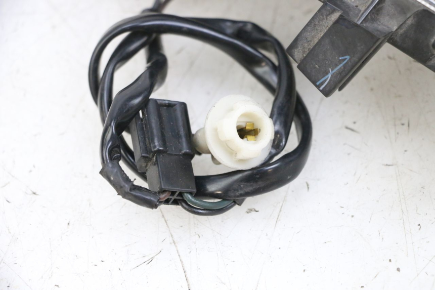 photo de VOORSTE LINKER KNIPPERLICHT MBK FLIPPER 115 (2013 - 2017) - Bevestigingspunten