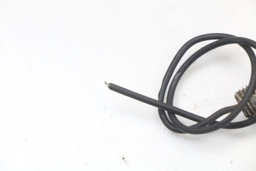 photo de VOORSTE LINKER KNIPPERLICHT SUZUKI GN 125 (1997 - 2000) - Bevestigingspunten