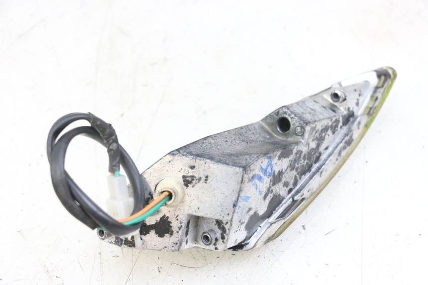 photo de VOORSTE LINKER KNIPPERLICHT GOES WIKI 125 (2010 - 2015) - Andere kijkhoek