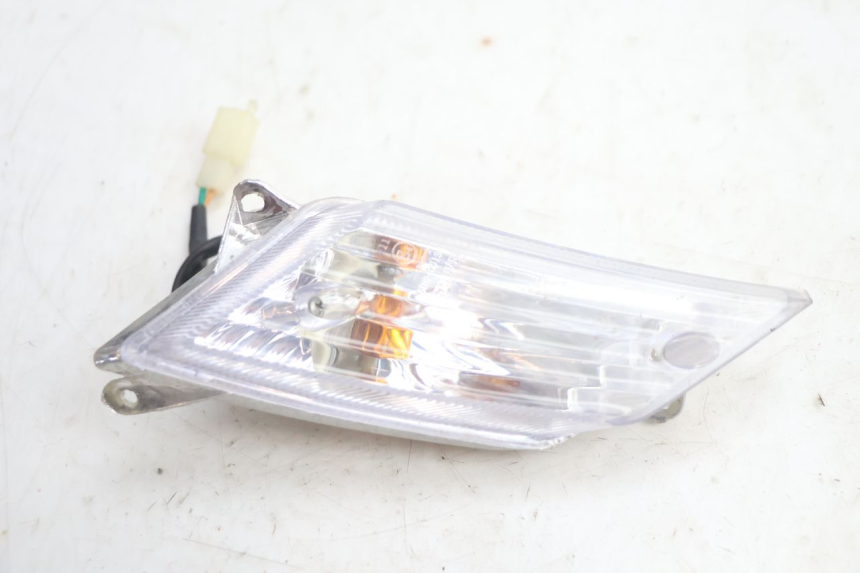 photo de LINKER VOORKNIPPERLICHT VASTRO GP 2T 50 (2013 - 2017) - Detail van het onderdeel