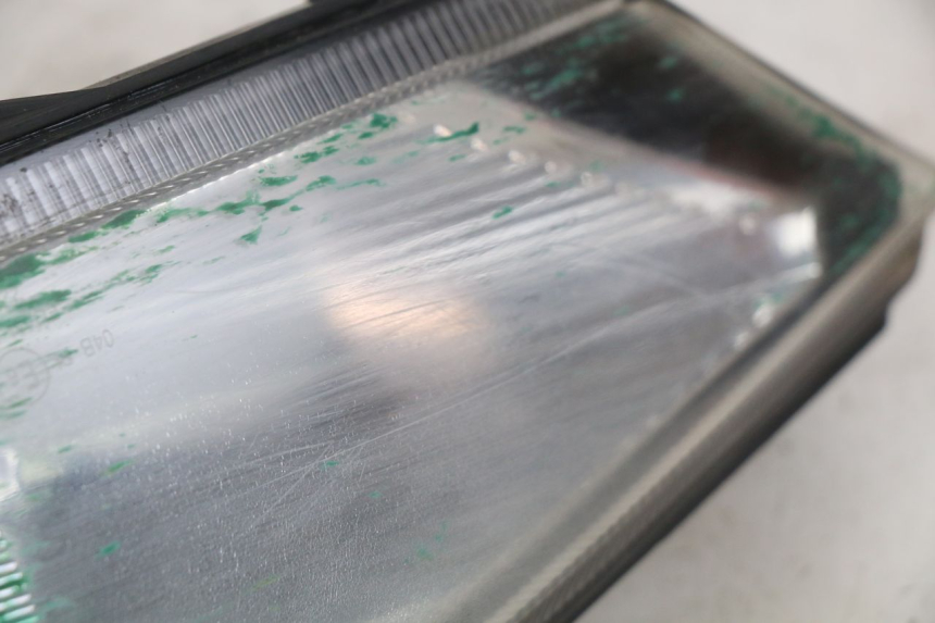 photo de VOORSTE LINKER KNIPPERLICHT SYM GTS EFI 125 (2012 - 2016) - Bevestigingspunten