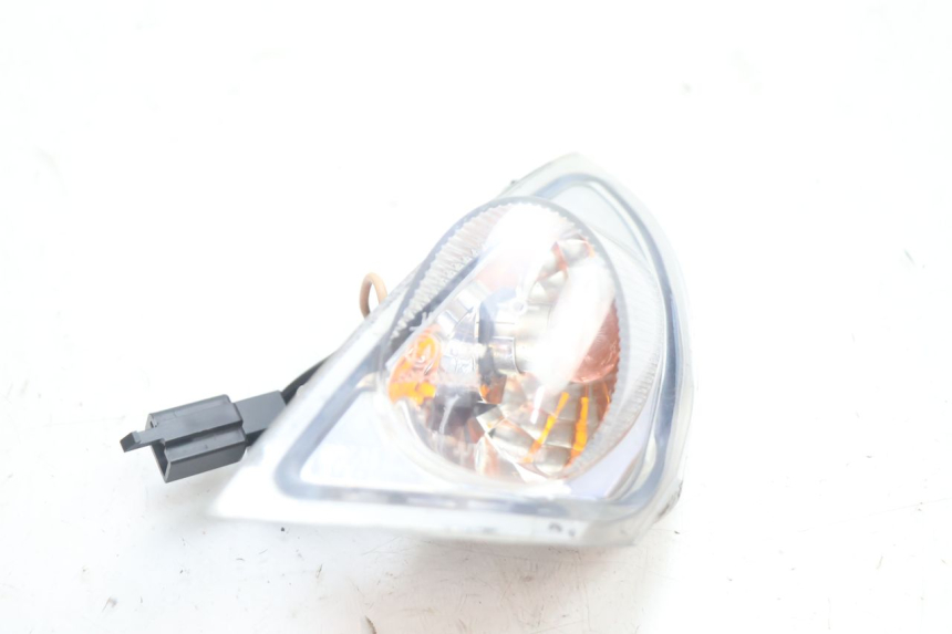 photo de VOORSTE LINKER KNIPPERLICHT SYM MIO 50 (2005 - 2010) - Zoom op gebruiksstaat