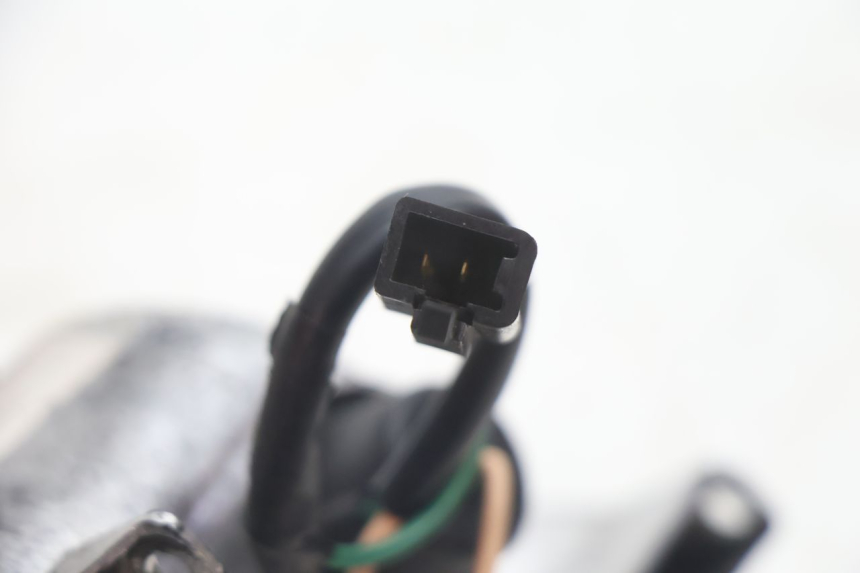 photo de VOORSTE LINKER KNIPPERLICHT SYM MIO 50 (2005 - 2010) - Bevestigingspunten