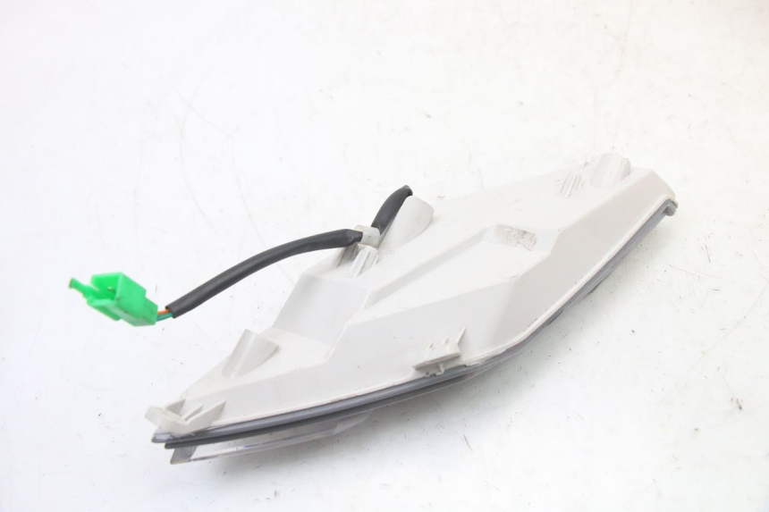 photo de VOORSTE LINKER KNIPPERLICHT PEUGEOT TWEET 4T 50 (2023 - 2025) - Bevestigingspunten