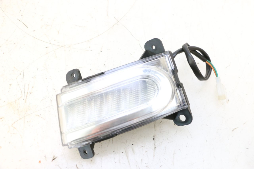 photo de VOORSTE LINKER KNIPPERLICHT EFUN PUSA 1 - Hoofdaanzicht