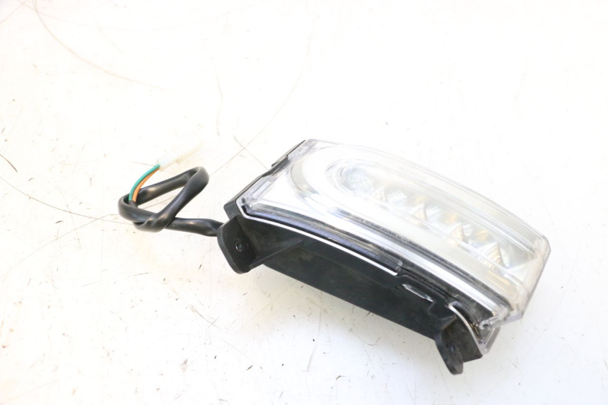 photo de VOORSTE LINKER KNIPPERLICHT EFUN PUSA 1 - Detail van het onderdeel