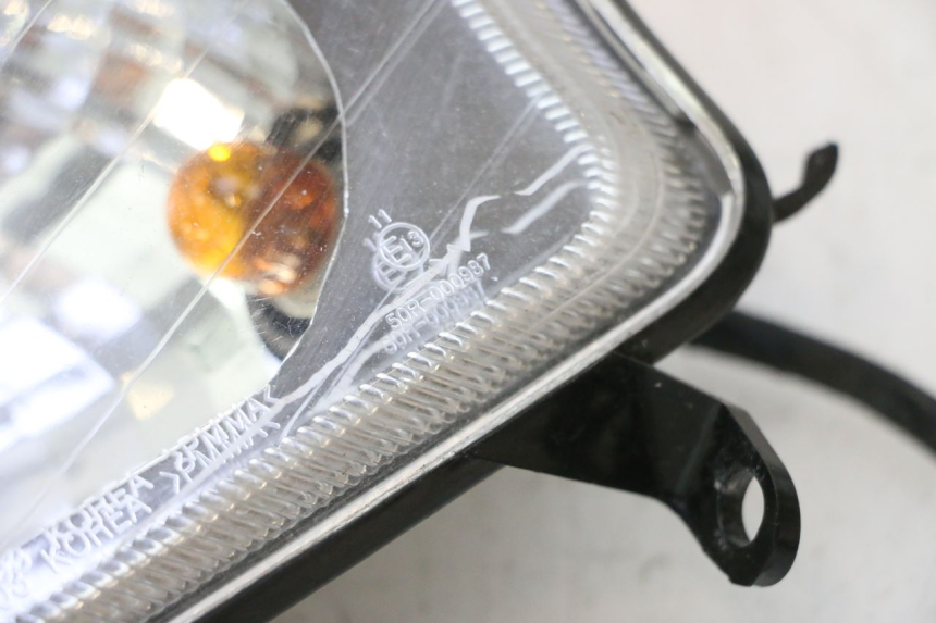photo de VOORSTE LINKER KNIPPERLICHT DAELIM S2 125 (2006 - 2007) - Bevestigingspunten