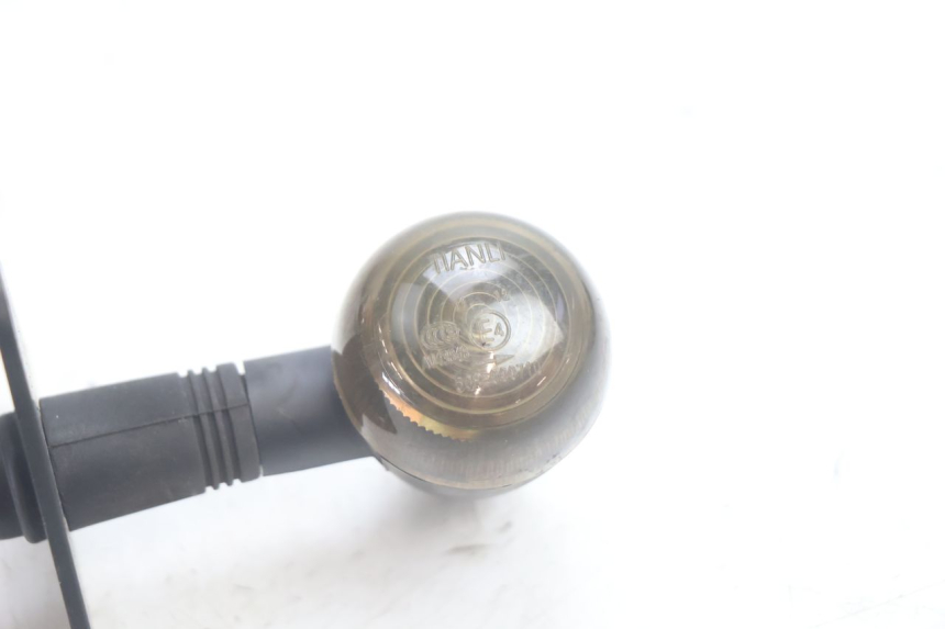 photo de LINKER VOORKNIPPERLICHT MASH SEVENTY FIVE 125 (2013 - 2021) - Zoom op gebruiksstaat