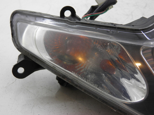 photo de VOORSTE LINKER KNIPPERLICHT SYM GTS 125 (2005 - 2008) - Zoom op gebruiksstaat