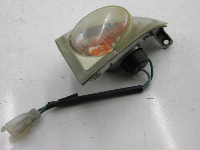 photo de VOORSTE LINKER KNIPPERLICHT SYM MIO 50 (2005 - 2010) - Hoofdaanzicht