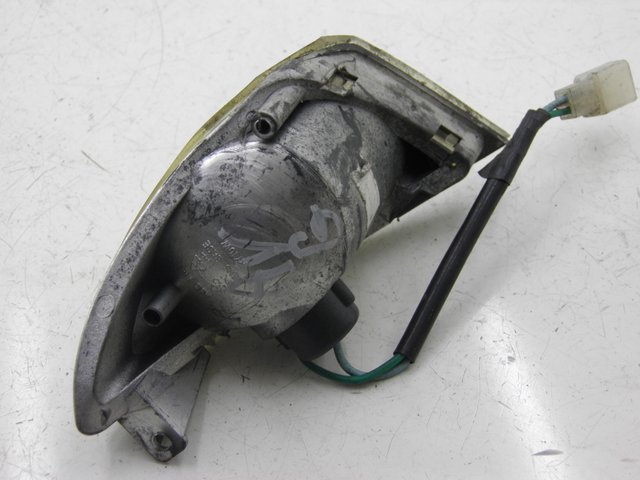 photo de VOORSTE LINKER KNIPPERLICHT SYM MIO 50 (2005 - 2010) - Zoom op gebruiksstaat