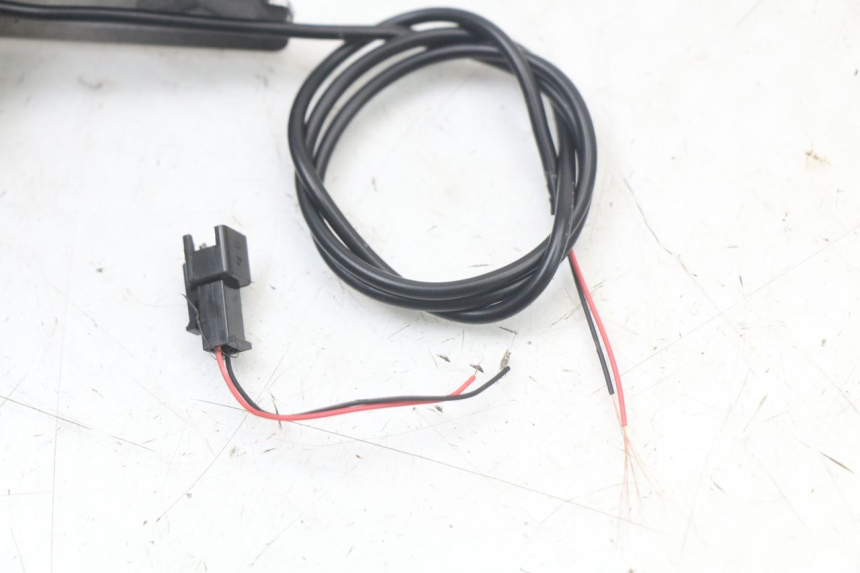 photo de VOORSTE LINKER KNIPPERLICHT DUALTRON TOGO PLUS 1 - Bevestigingspunten