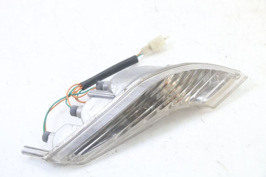 photo de VOORSTE LINKER KNIPPERLICHT PEUGEOT VIVACITY NEW 2T 50 (2008 - 2017) - Detail van het onderdeel