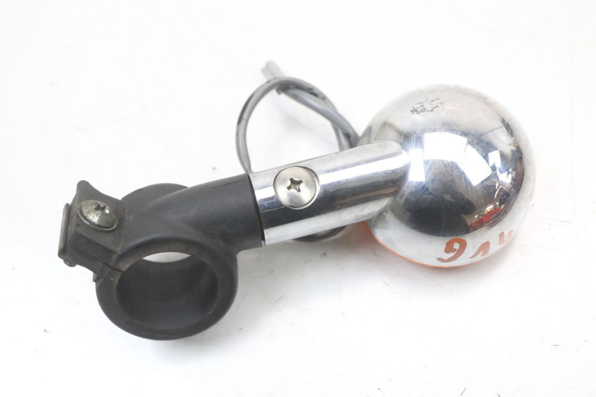 photo de VOORSTE LINKER KNIPPERLICHT SUZUKI VL INTRUDER 125 (2004 - 2007) - Technische close-up