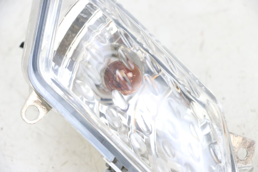 photo de VOORSTE LINKER KNIPPERLICHT YAMAHA XMAX X-MAX 125 (2006 - 2009) - Bevestigingspunten