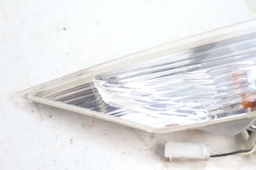 photo de LINKER VOORKNIPPERLICHT PIAGGIO X8 STREET 125 (2006 - 2007) - Detail van het onderdeel