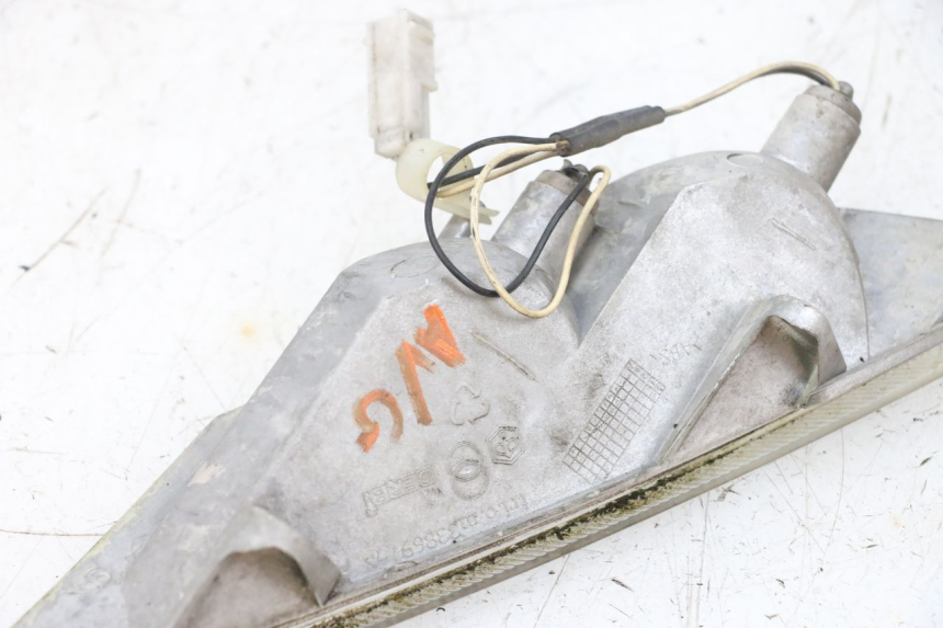 photo de VOORSTE LINKER KNIPPERLICHT PIAGGIO X8 125 (2004 - 2007) - Andere kijkhoek