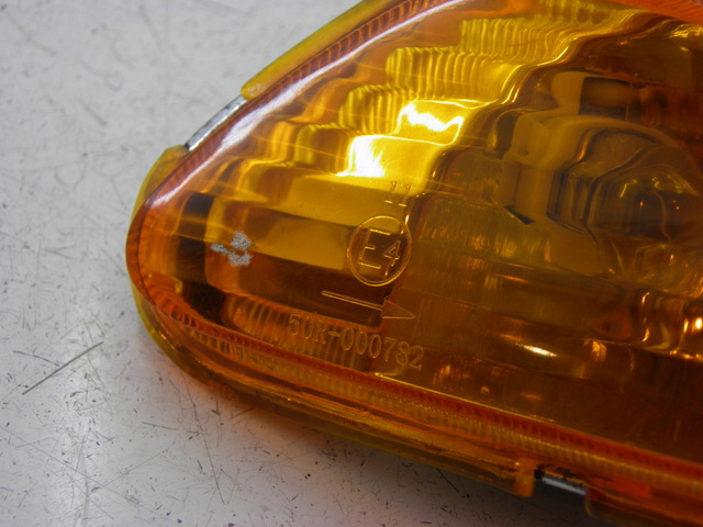 photo de VOORSTE LINKER KNIPPERLICHT YIYING YY 125 T-10 125 (2006 - 2012) - Detail van het onderdeel