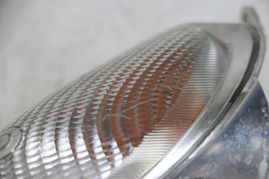 photo de VOORSTE LINKER KNIPPERLICHT YAMAHA YP MAJESTY 125 (2002 - 2006) - Technische close-up