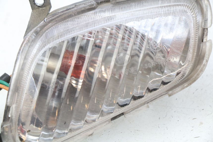 photo de VOORKNIPPERLICHT HAOTIAN HT125T-2 125 - Zoom op gebruiksstaat