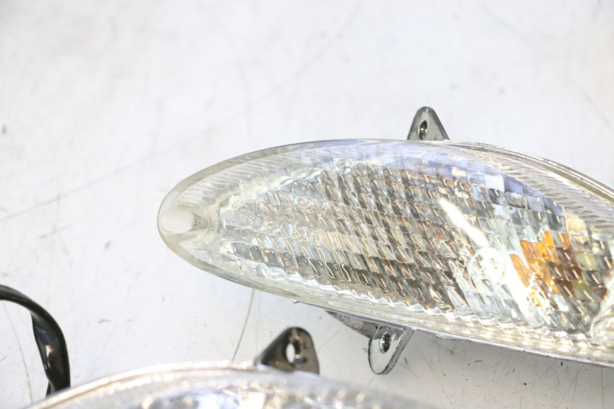 photo de VOORKNIPPERLICHT TNT MOTOR ROMA 10' 2T 50 (2011 - 2018) - Andere kijkhoek
