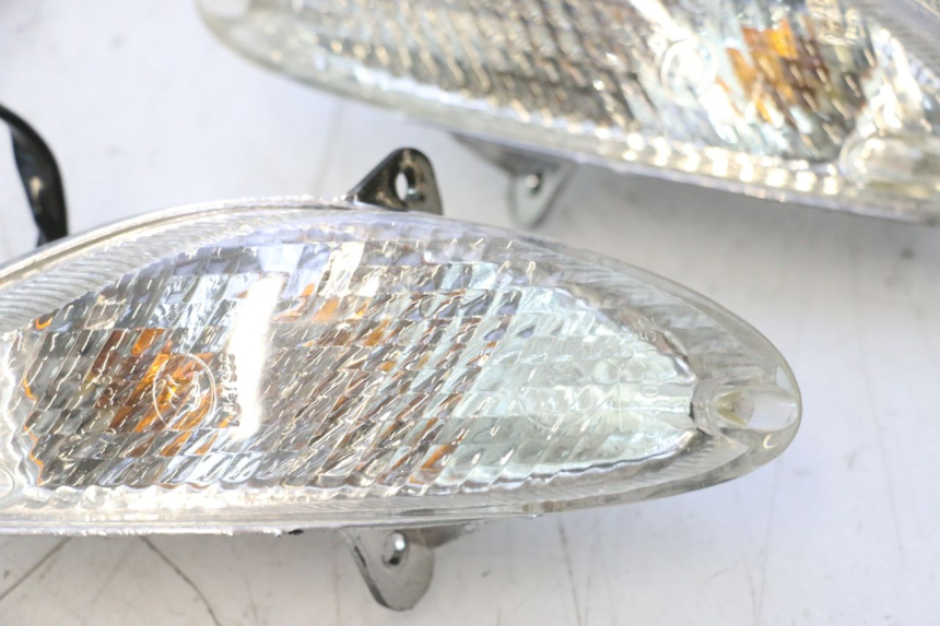 photo de VOORKNIPPERLICHT TNT MOTOR ROMA 10' 2T 50 (2011 - 2018) - Technische close-up