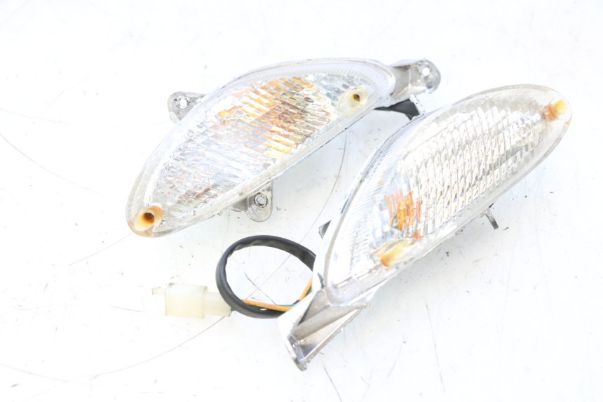 photo de VOORKNIPPERLICHT TNT MOTOR ROMA 10' 2T 50 (2011 - 2018) - Overzicht