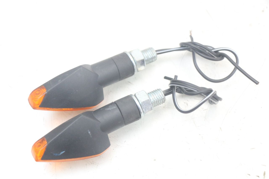 photo de VOORKNIPPERLICHT DERBI SENDA SM X-TREME 50 (2006 - 2010) - Markeringen en referenties