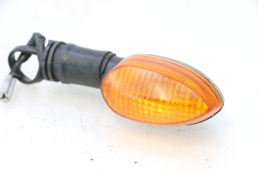 photo de VOORSTE RICHTINGAANWIJZER YAMAHA TDM ABS 900 (2002 - 2014) - Detail van het onderdeel